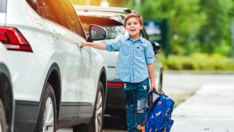 Dubai Launches School Transport Pilot: Pooled SUVs Replace Buses for Teens