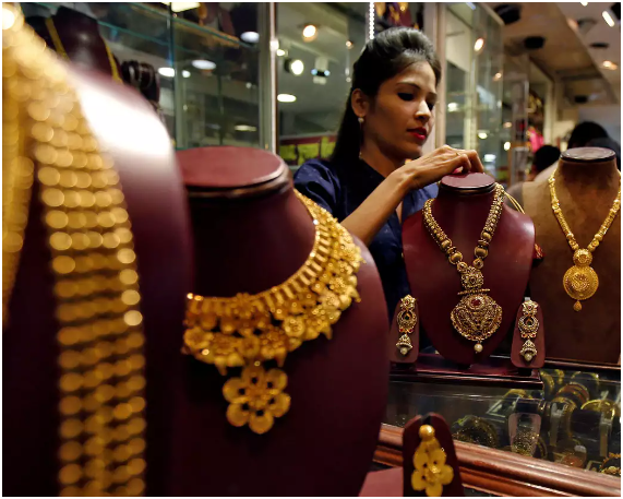 UAE: Surge in Indian Visitors to Dubai for Gold Purchases: Exploring the Reasons Behind the Trend