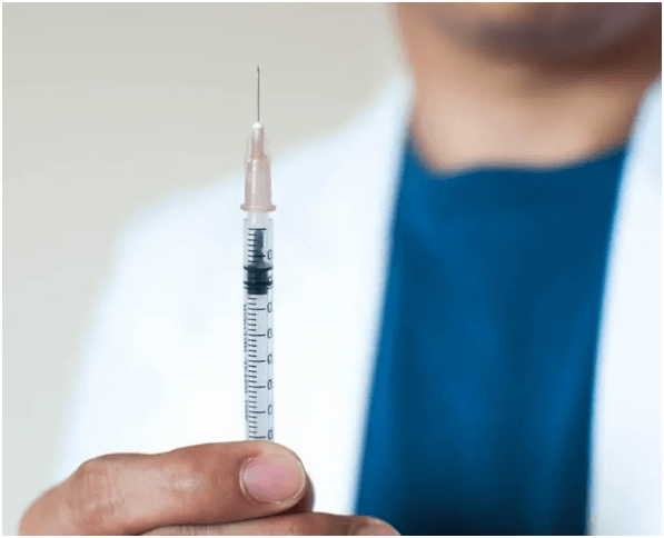 UAE Travel: Essential Vaccines and Key Health Information